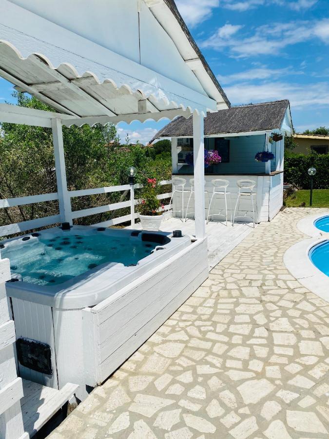 Chanel Garden Relaxation Formello